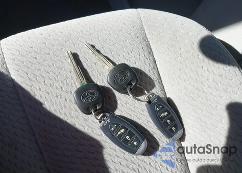 2012 Toyota Sienna Le V6 8 Passenger из США, поврежденный, VIN 5TDKK3DC4CS228805